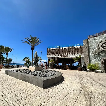 Torres De Yomely - M11d * Playa de las Americas (Tenerife)